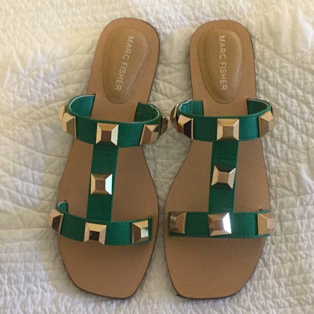 Marc Fisher green sandals